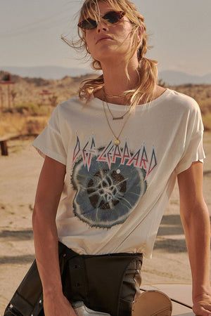 Promesa Exclusive Def Leppard Adrenalize Vintage-Print Graphic Tee